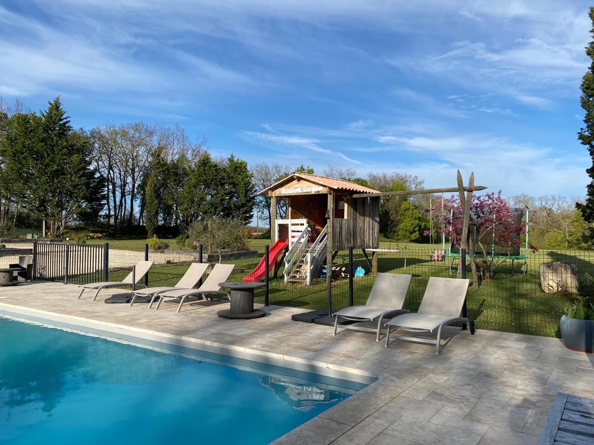 Coulonges Hotel Savignac-sur-Leyze Eksteriør billede